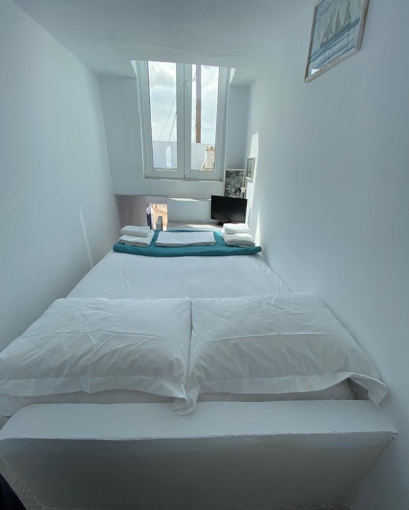 S&K Traditional Cycladic House Serifos