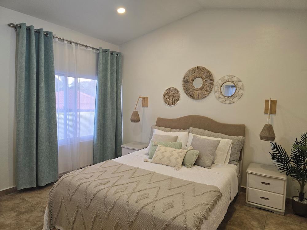 Rooi Santo Residence