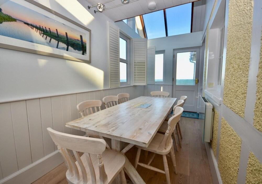 The Boathouse Seagrove Bay