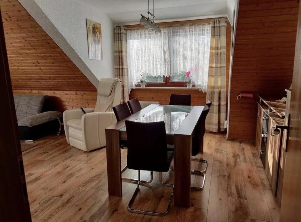 Charming 3- Bed Apartment in City Celle