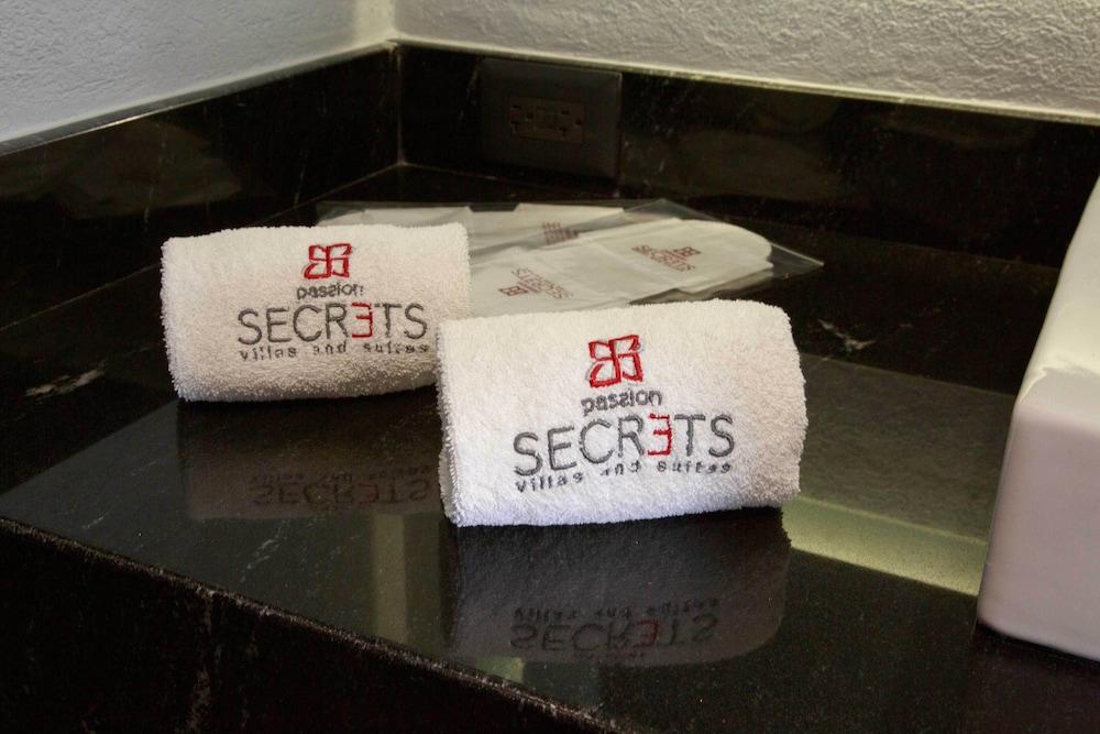 Hotel Passion Secrets Villas and Suites
