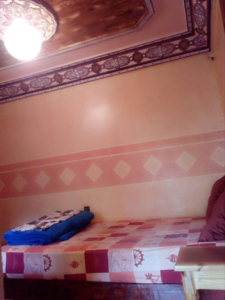 "room in Guest Room - Gite Tawada Welcomes You"