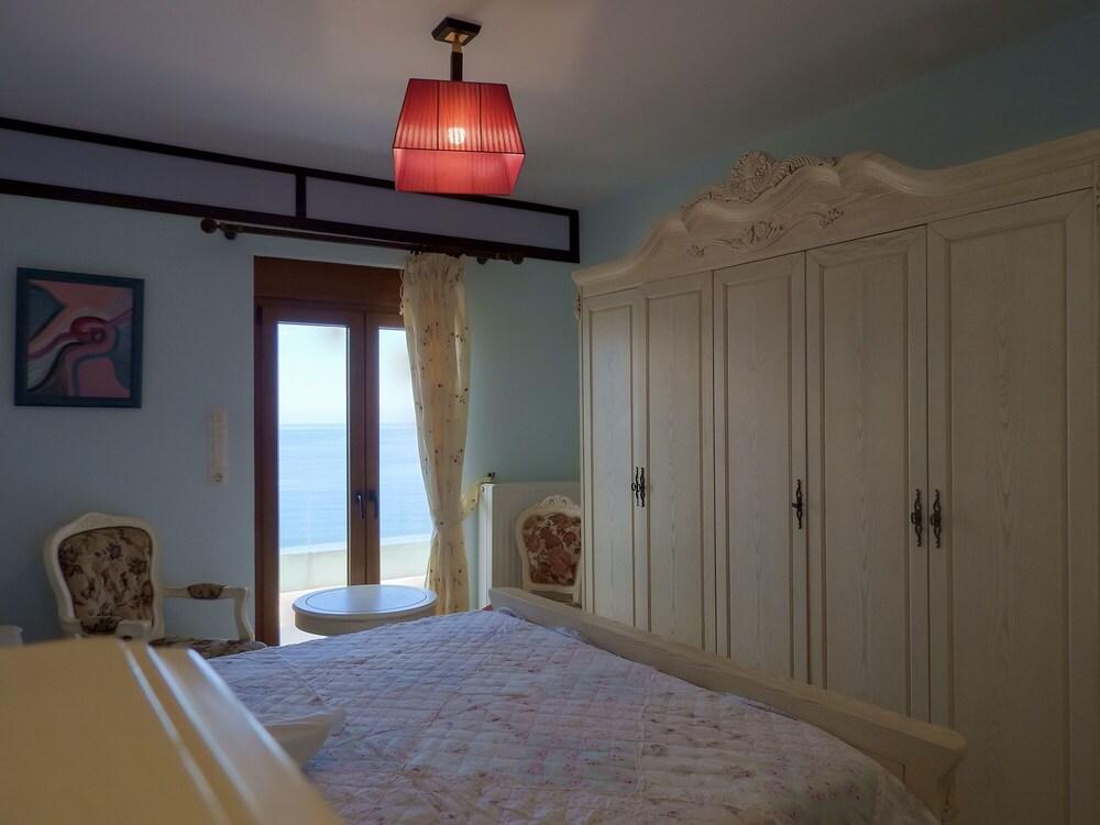 Rethymno House By The Sea