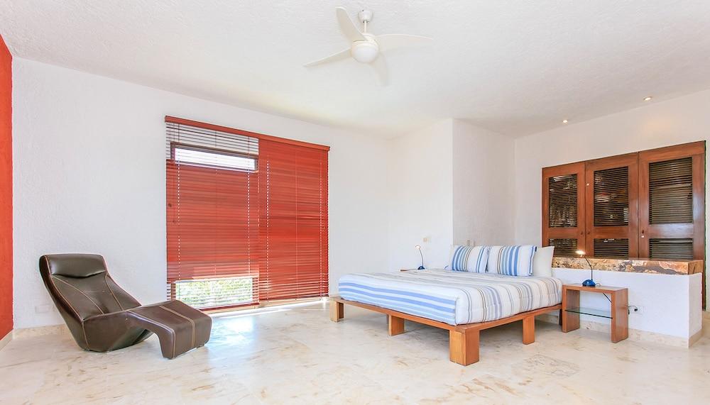 Sian Kaan by Stella Rentals