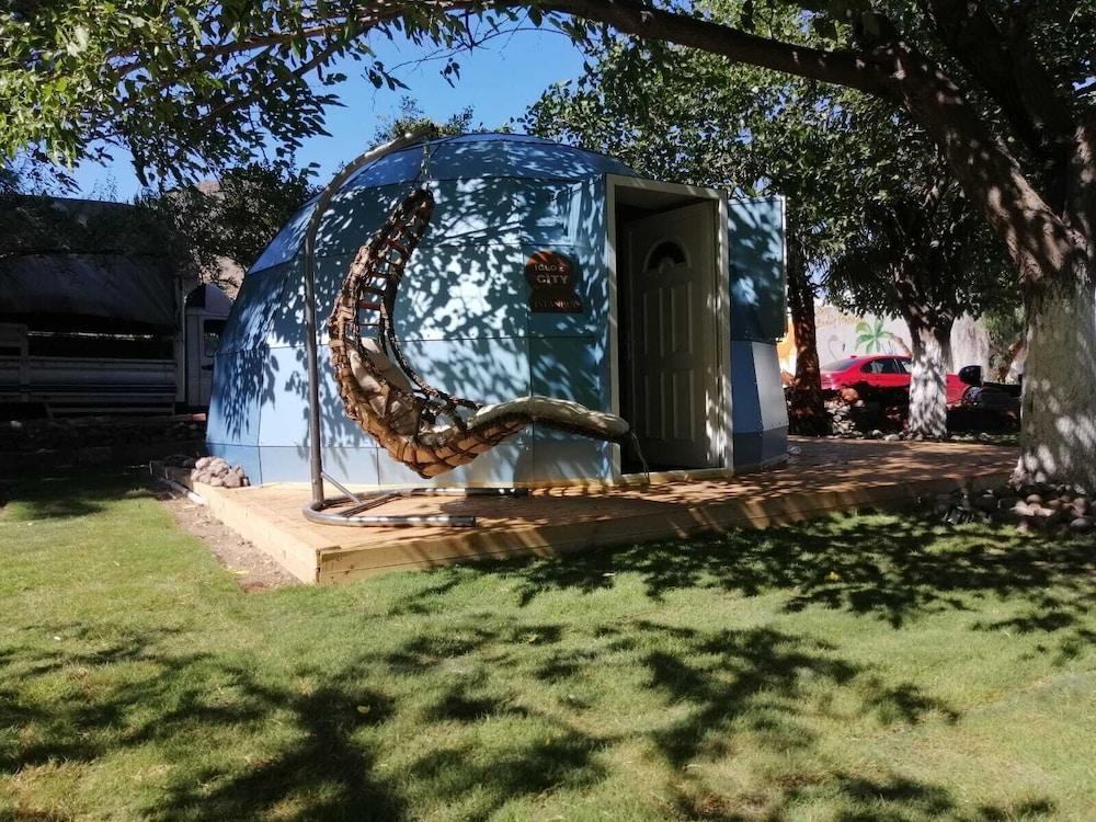 Sunny Garden Beach & Hotel