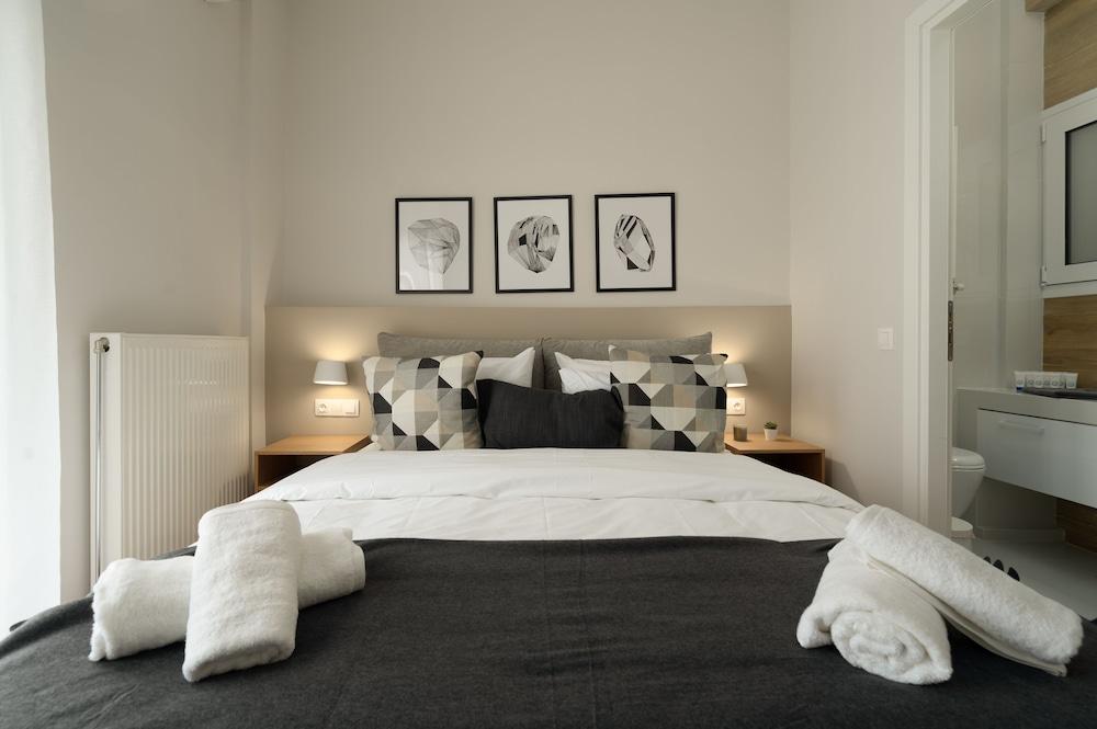 The Athens Gathering - Hip area