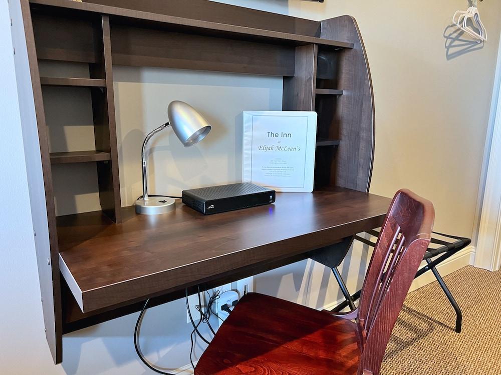 The Inn at Elijah McLeans