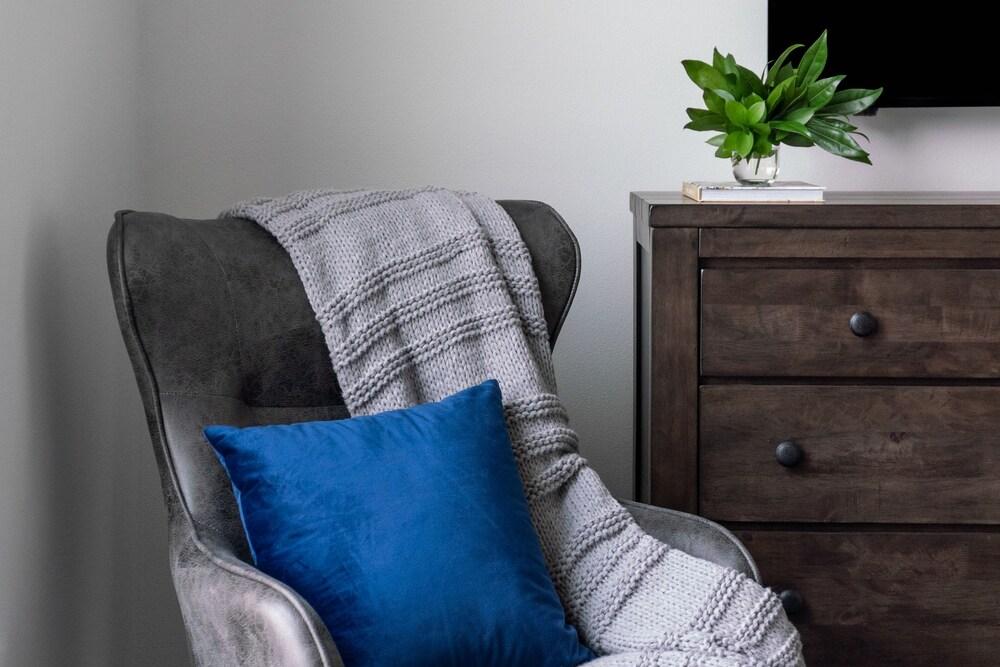 Downtown Pearl District Studios by Barsala