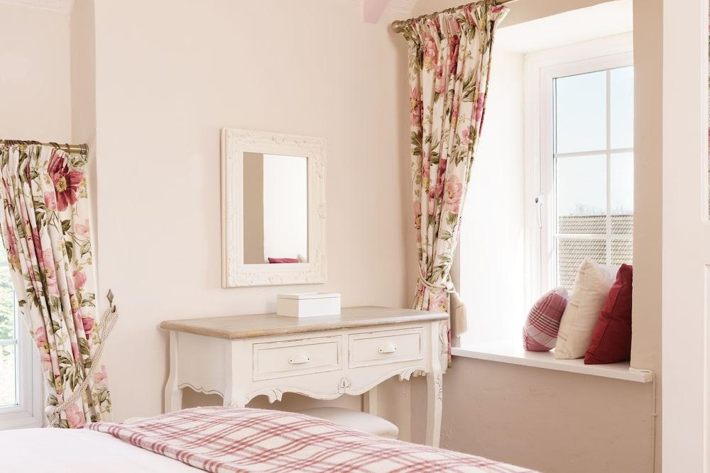 Windy Ridge Cottage - 5 Bedroom - Oxwich