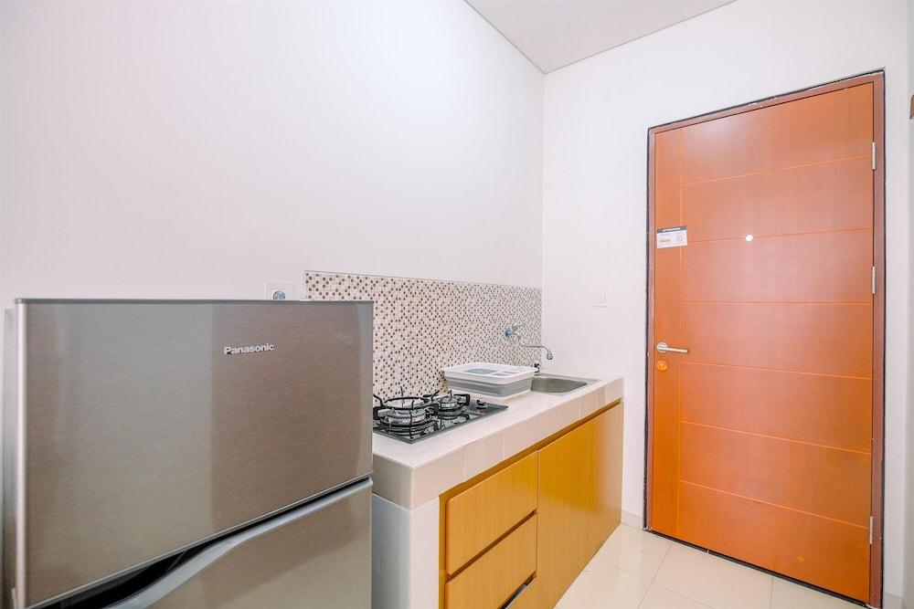 Comfortable Studio Room At Dave Apartment