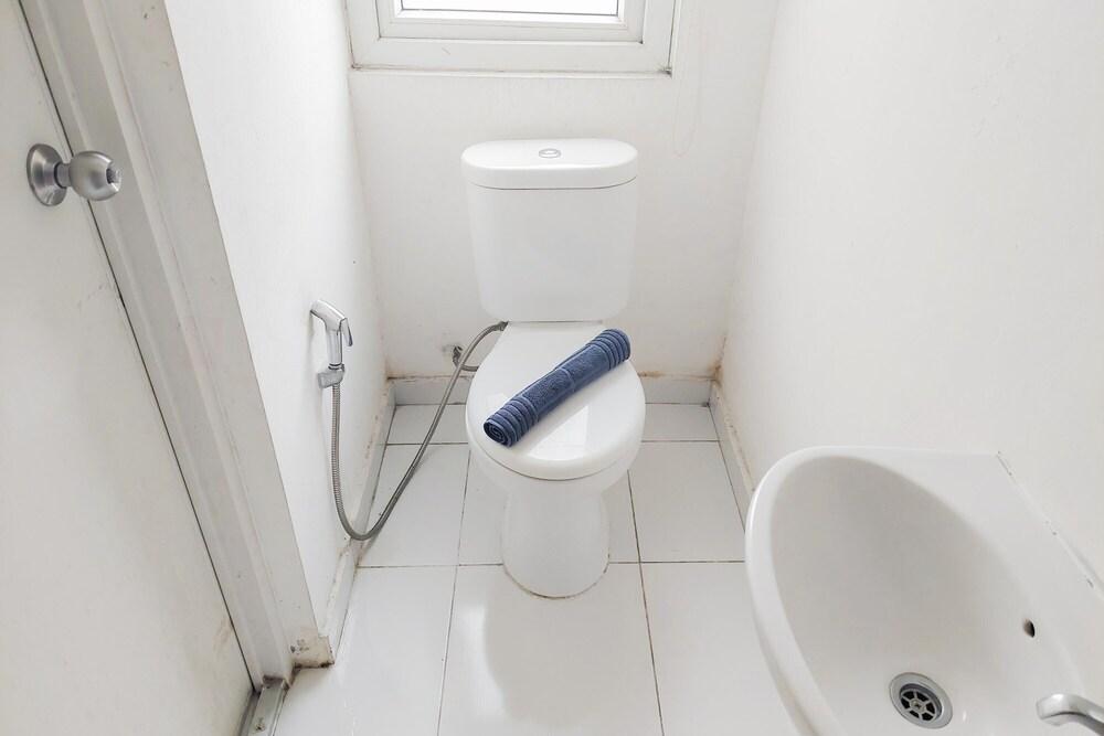 Mini Simply Studio With No Kitchen At Aeropolis Apartment