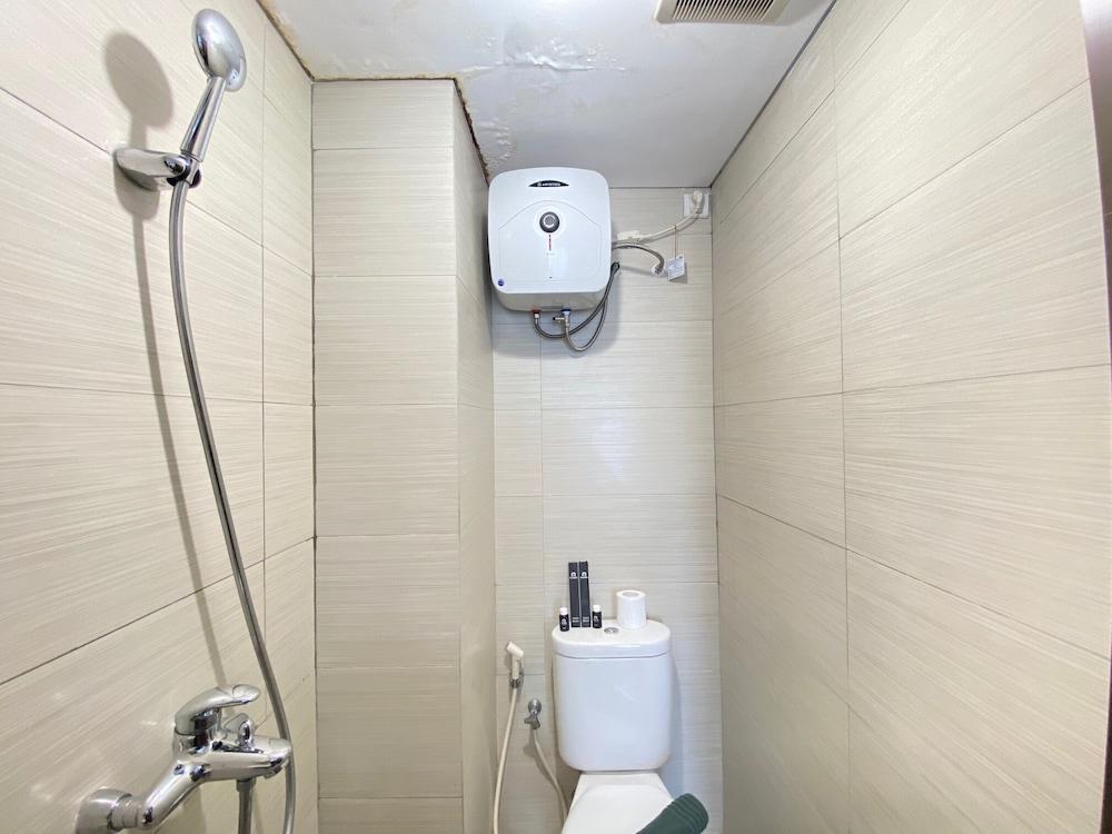 Modern And Cozy Studio Room At Gateway Pasteur Apartment