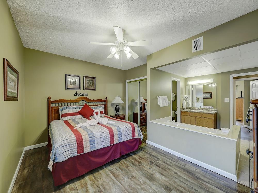 Whispering Pines II by Jackson Mountain Rentals