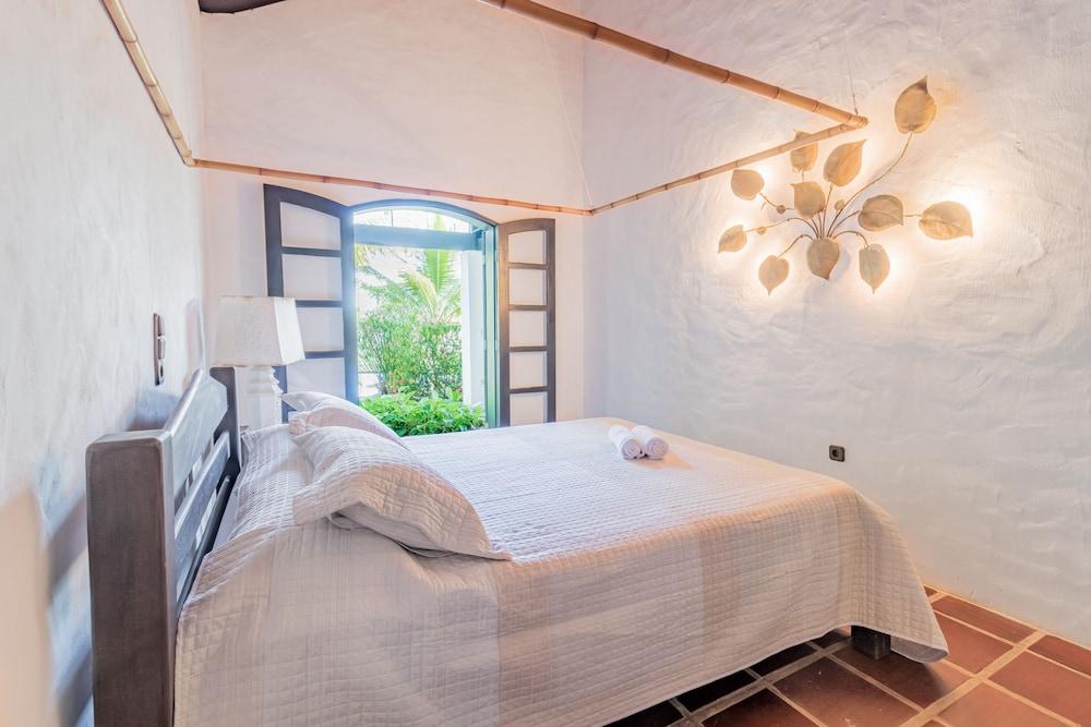 PF20 Casa 3 Quartos a 50m Praia do Forte