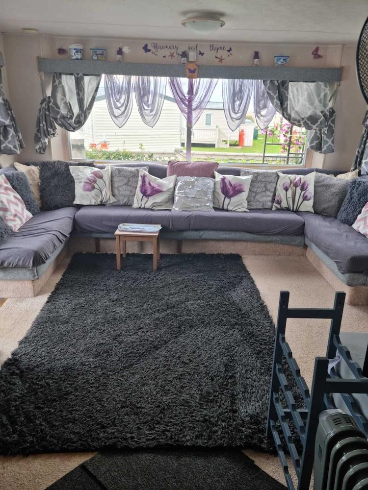 Cosy Static Caravan on East Mersea Island