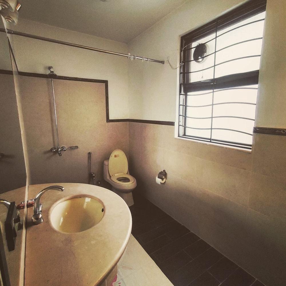 Elite Lodge Guest House