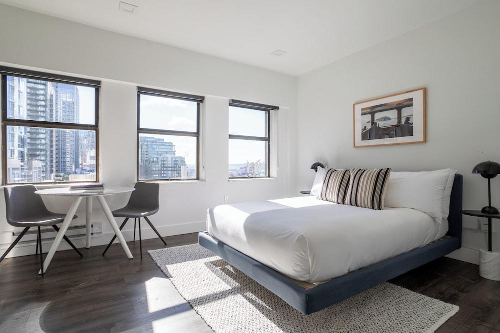 Reside Seattle Downtown, a Wyndham Residence