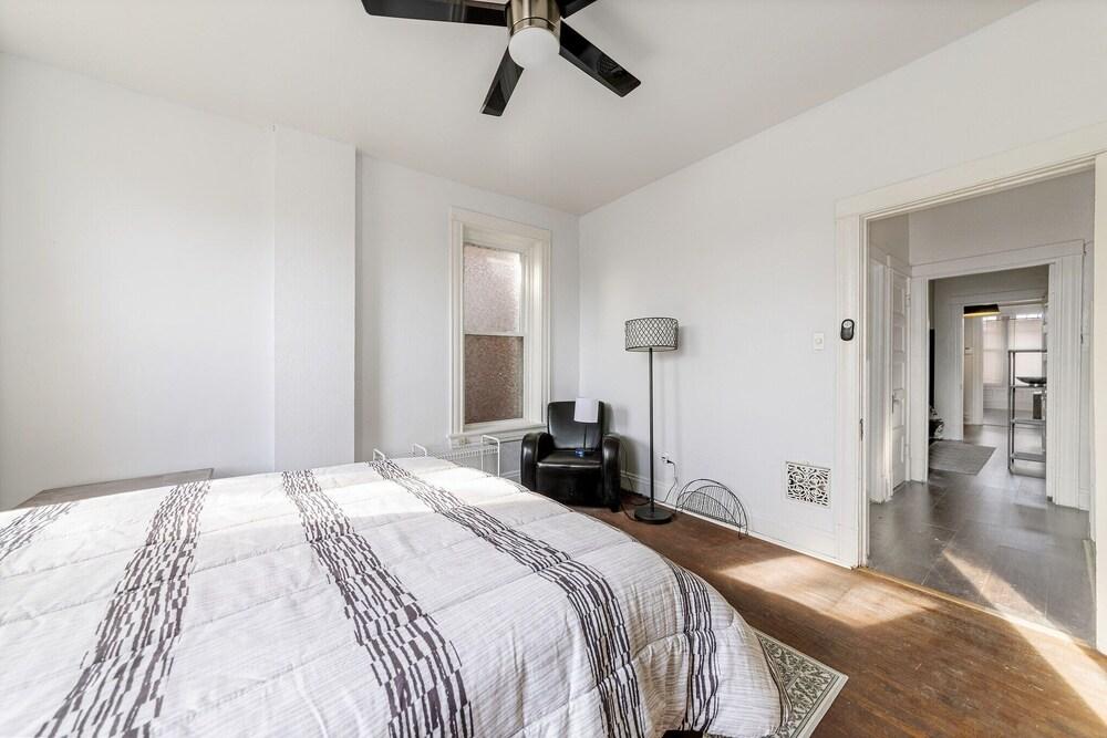 The Dobbs Manor 3 Bedroom Duplex by Redawning