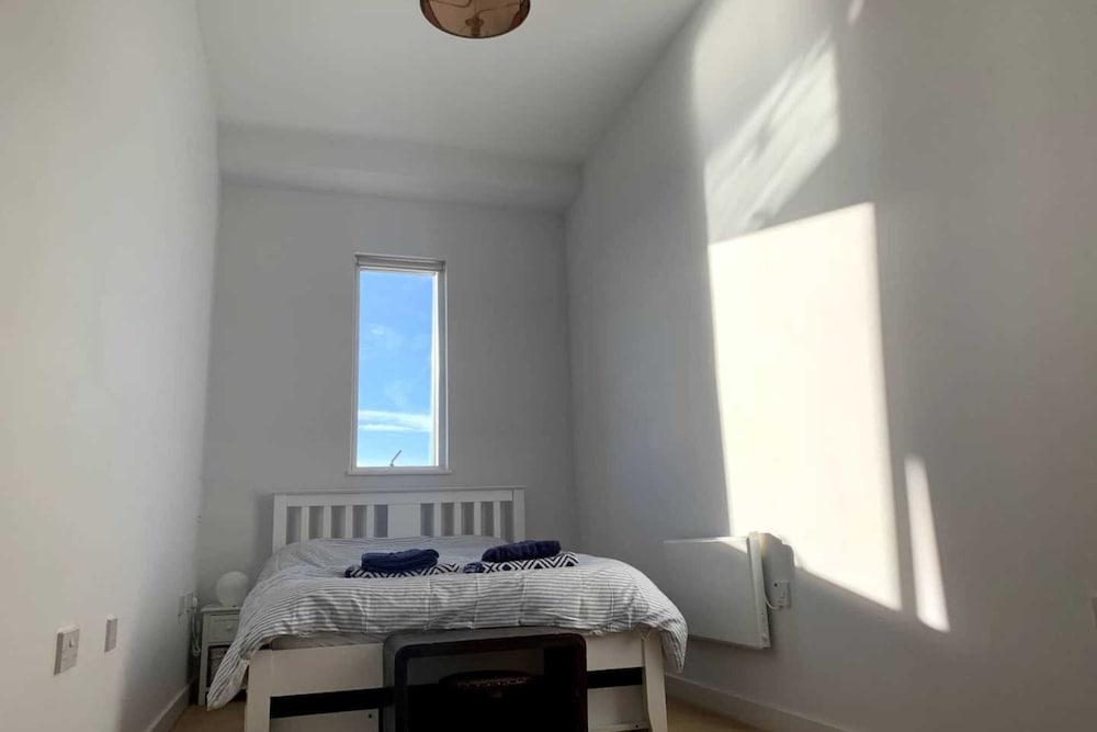 Stylish 2 Bedroom Apartment