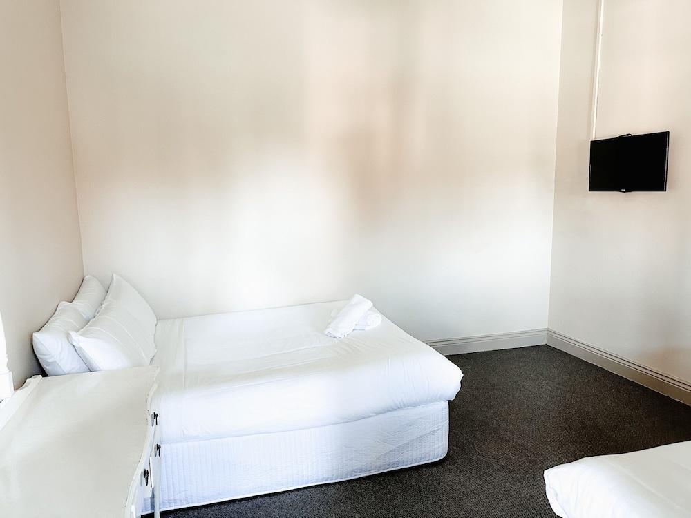 Central Hotel Stroud