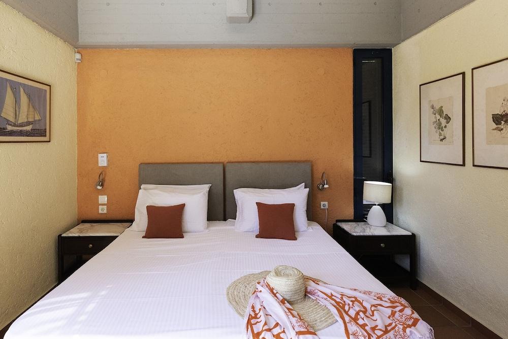 Barbati Beach Villas