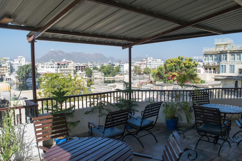 Dreamyard Udaipur - Hostel