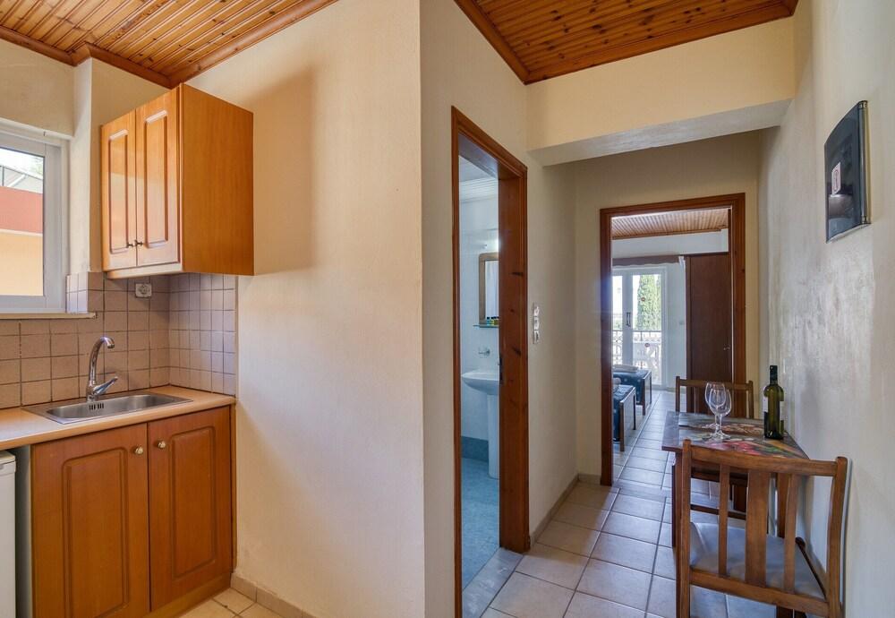 Zante Dolphin II Alykes