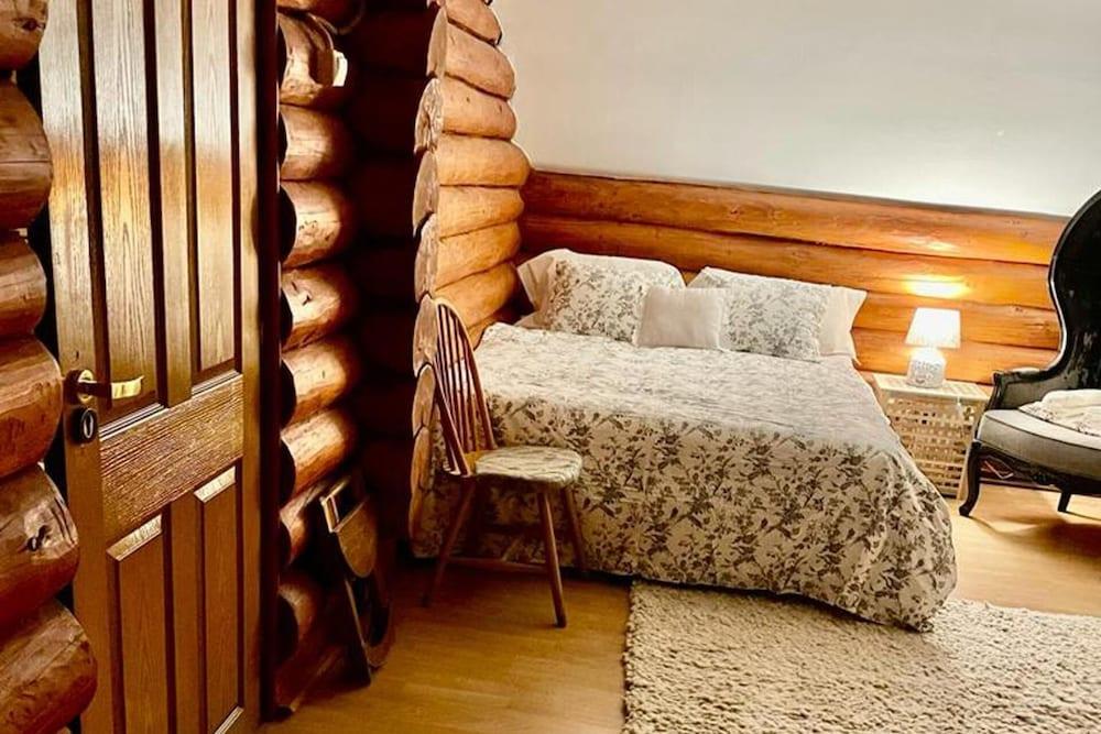 Stunning 4-bed Chalet in Bran With Superb Panorama