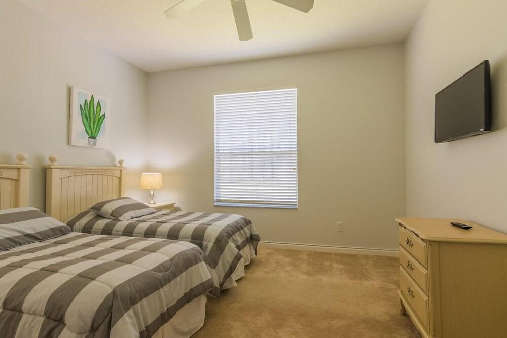 Ian's Highlands Reserve Vacation Home