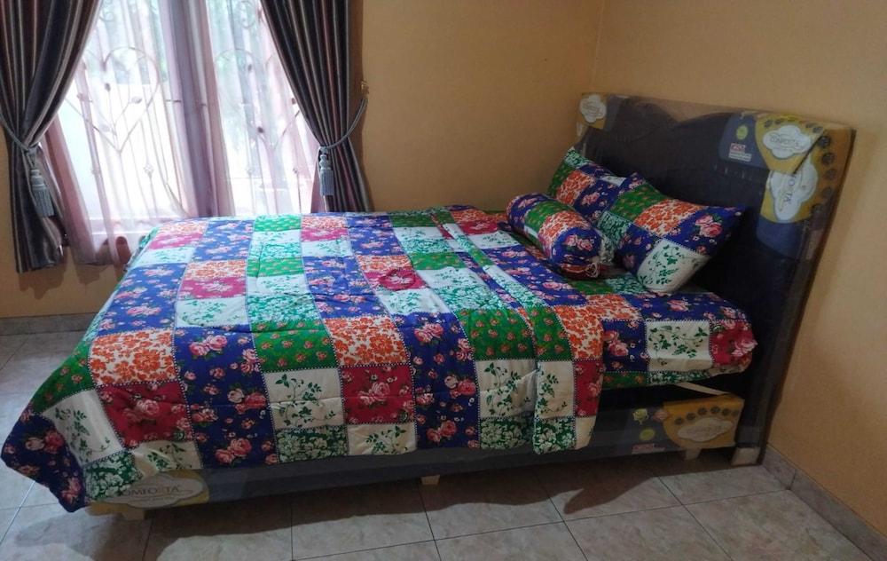 Algira Homestay Prambanan