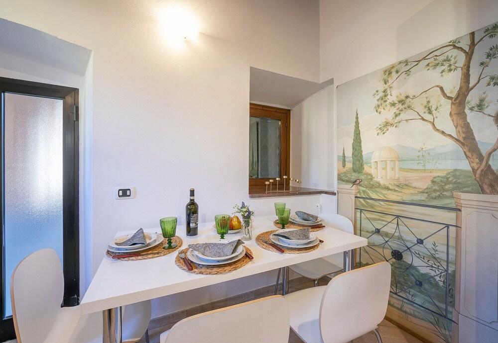 Alla Corte Di Angera