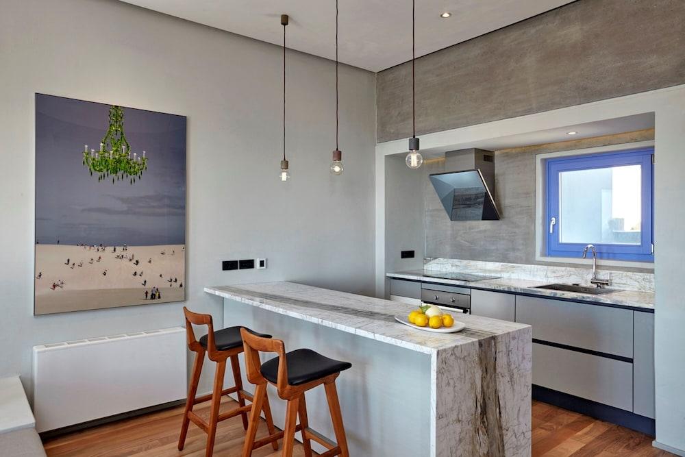 My Santorini Villa, Pyrgos