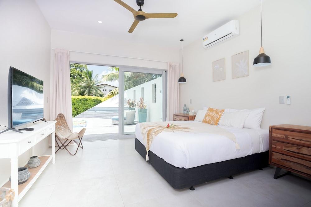 Mama Taras Luxury Villa