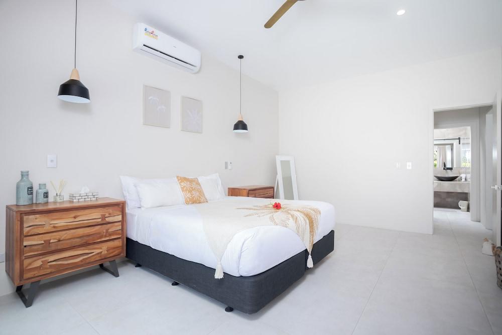 Mama Taras Luxury Villa