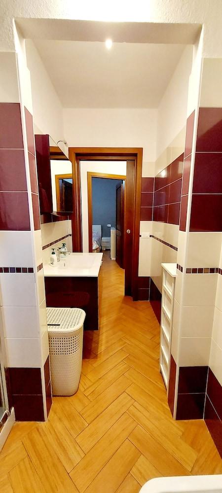 Villa a Stones Throw From the sea