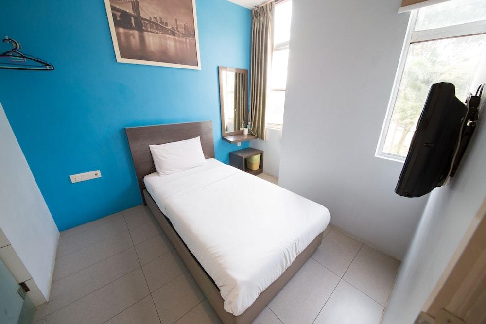 Golden Pearl Hotel Near Universiti Tun Hussein Onn Malaysia UTHM