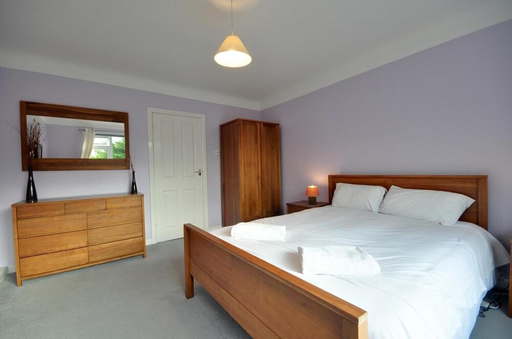 Mauve - 2 Bedroom Apartment on Peninsula