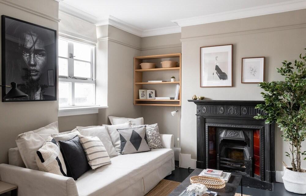 The Leicester Square Apartment