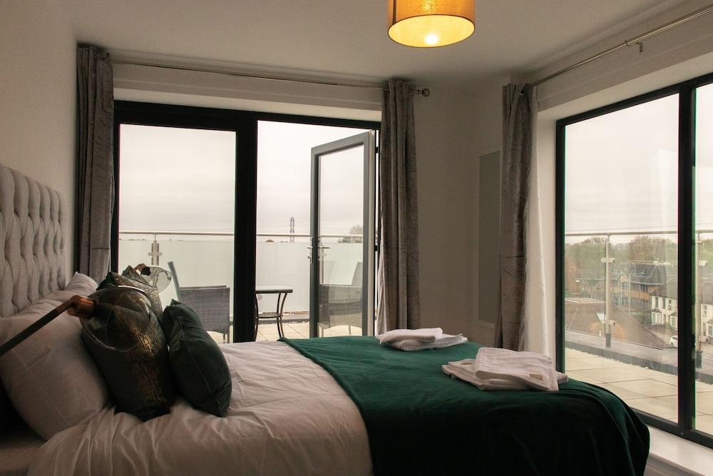 Livestay - 2bed Penthouse With Wrap Around Balcony