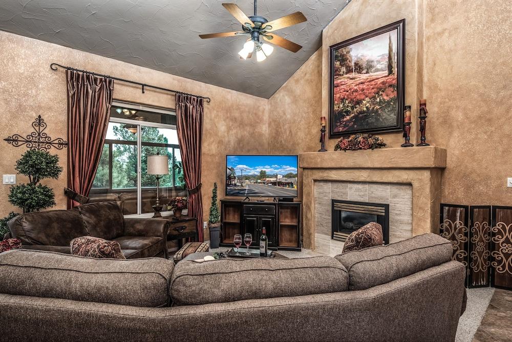 Cozy Timbers by Ruidoso Vacation Rentals