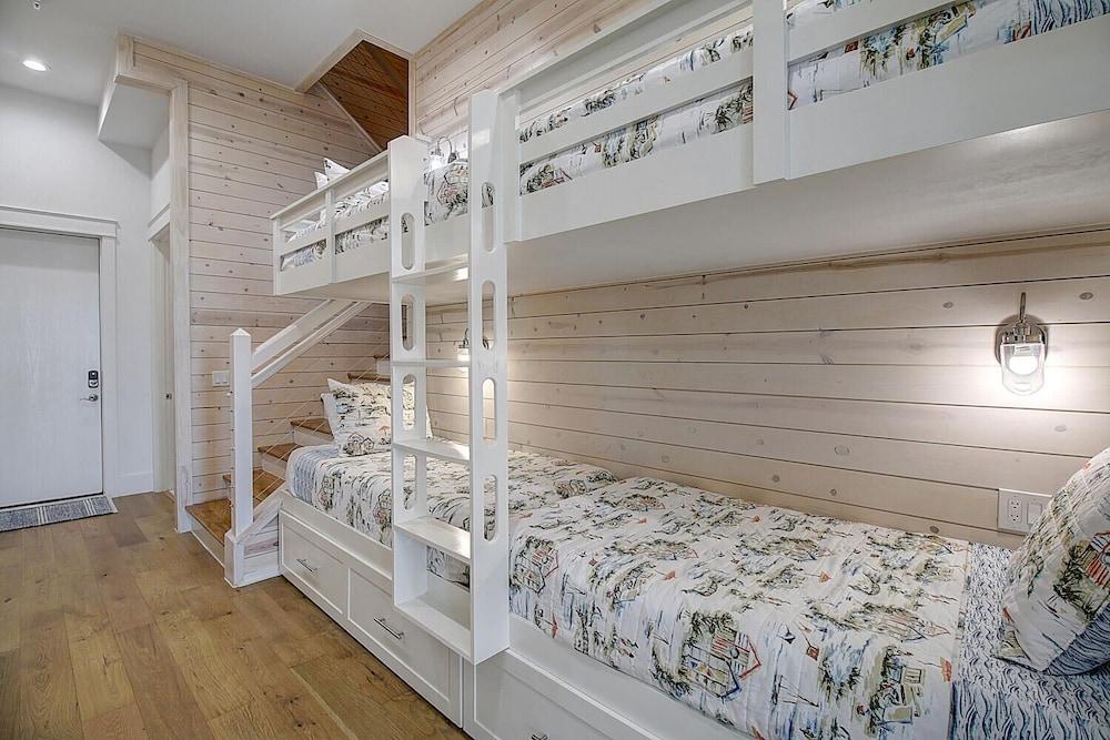 Loo-sea Goo-sea TC 9102