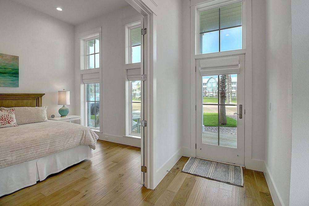 Loo-sea Goo-sea TC 9102