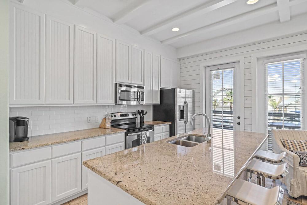 Nautical Launch TC 1207