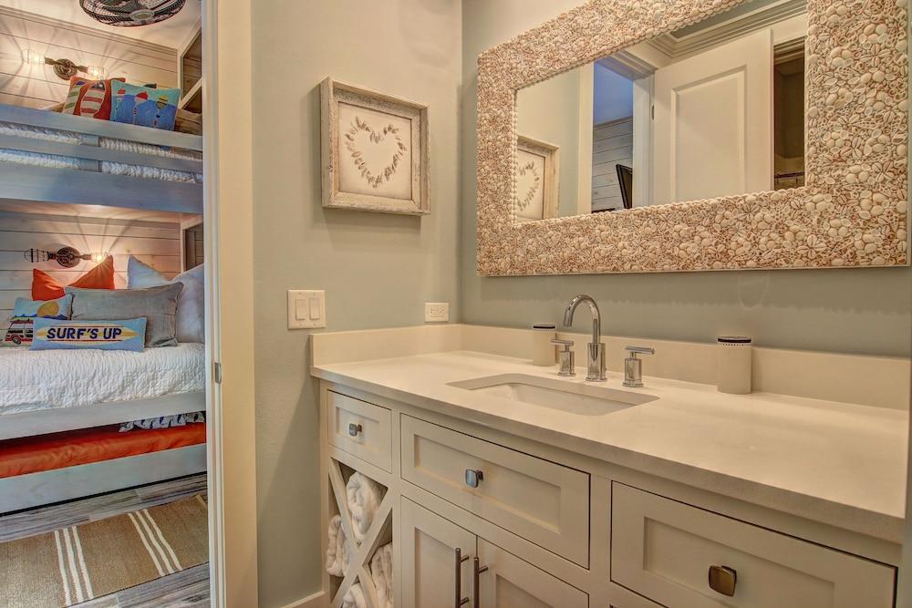 Merroway Cove 223 BE