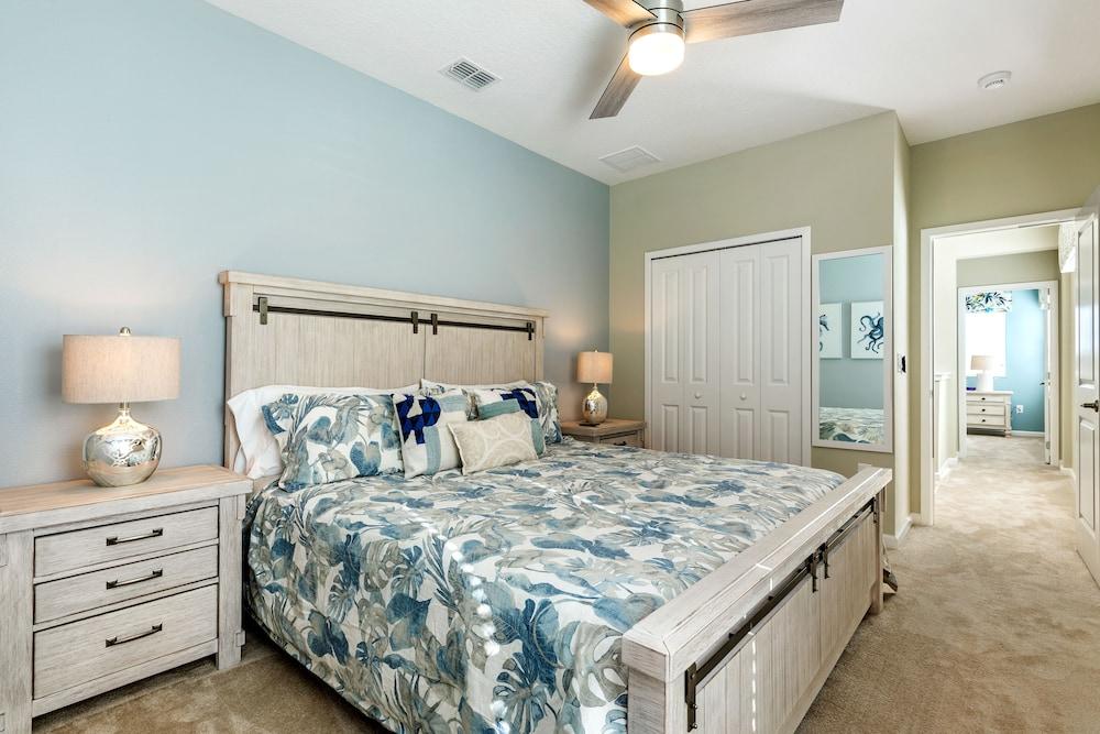 Lake Breeze 6 Bedrooms