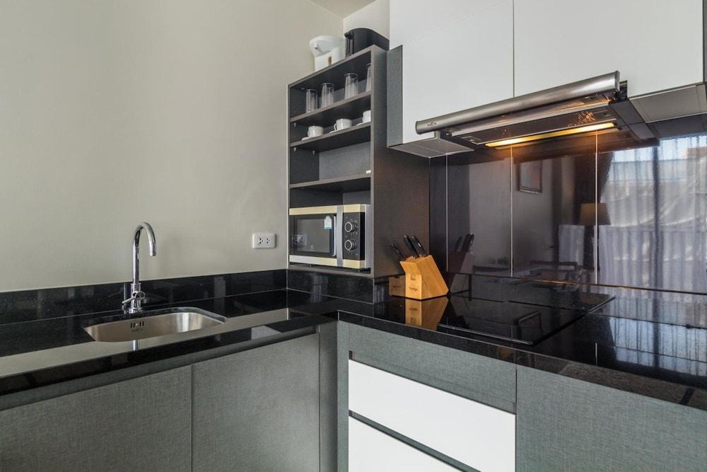 D9 - The Deck Patong Rooftop Pool gym and Great Location