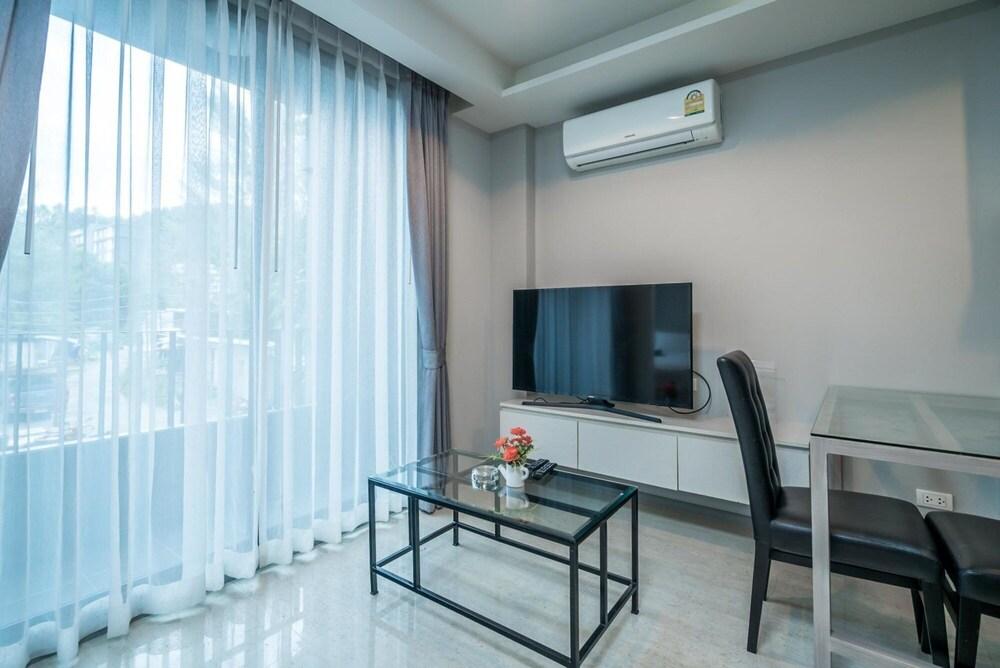 6Av 214 - Surin Beach Studio With Pool and gym