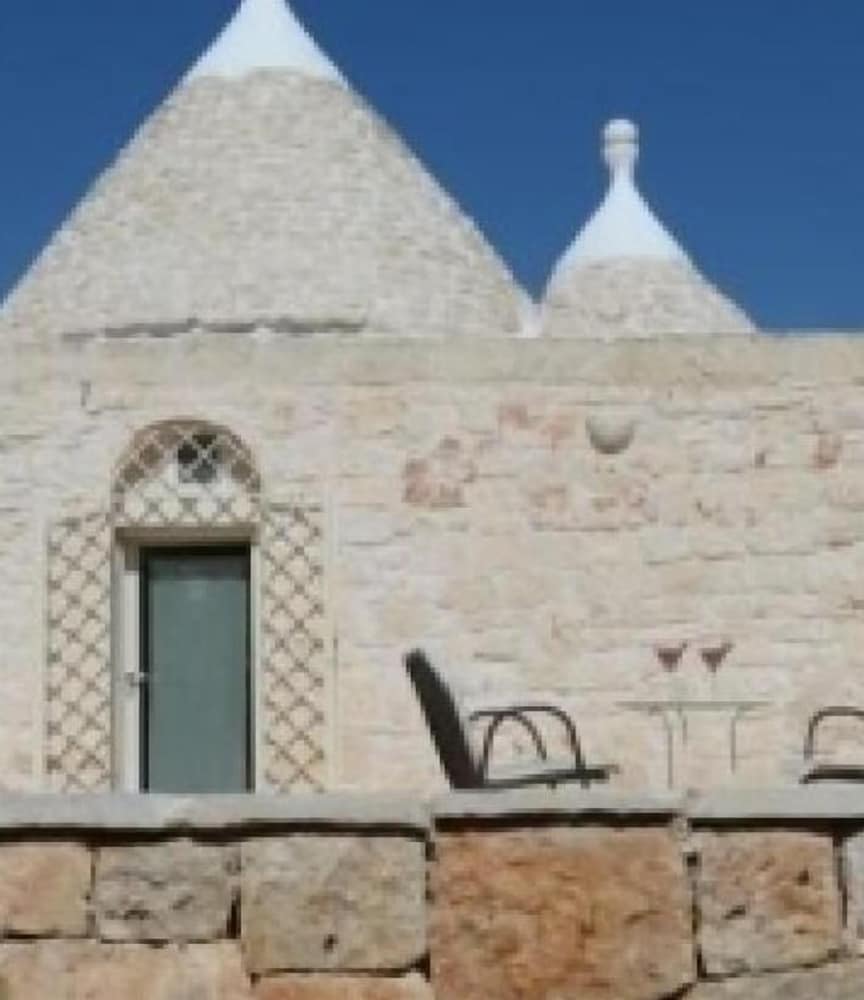 Trullo Mil With Private Pool by Apuliarentals