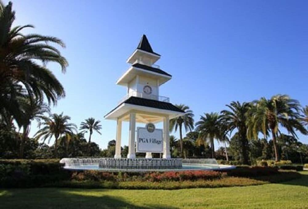 2 Room PGA Village Golf Villa Suite by Clubhouse