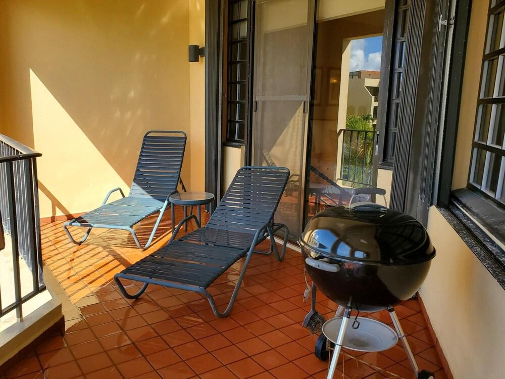 Amazing View Condo in Crescent Beach Cb210